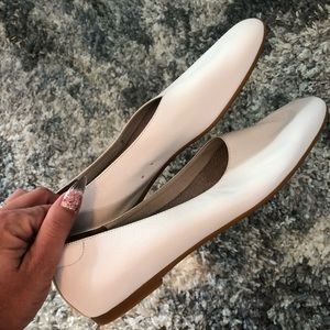 Everlane white ballet flats - never worn